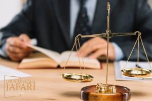 نقش وکیل شهرداری برای جلوگیری از تخلف در ساخت استخر